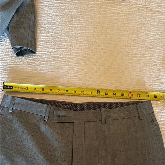 Calvin Klein Men's Gray Two-Piece Suit Blazer & Pants - Picture 5 of 9